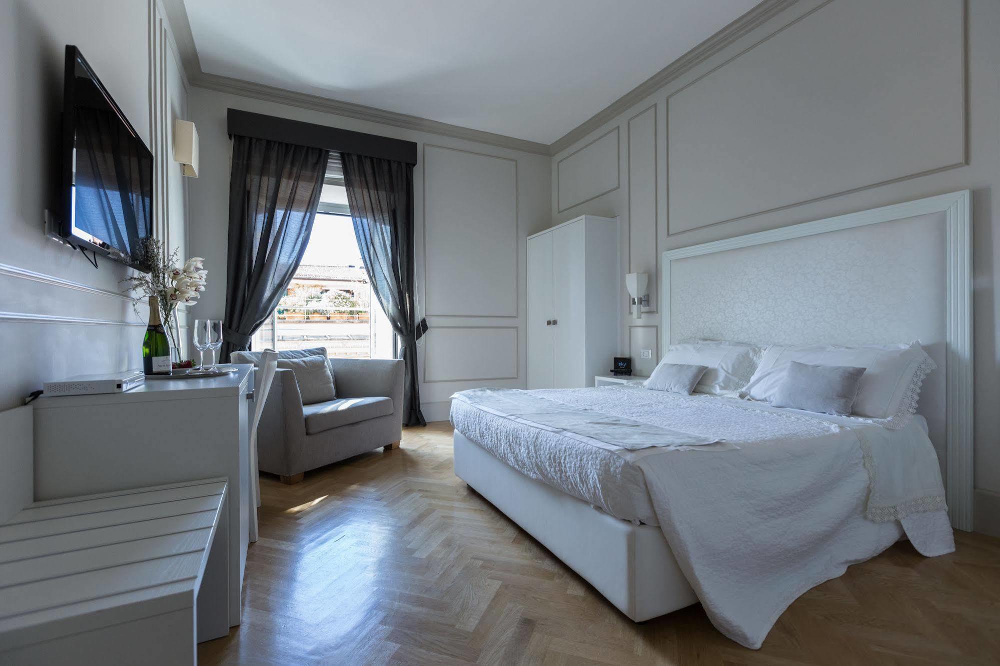 רומא Residenza Scipioni Luxury B&B מראה חיצוני תמונה